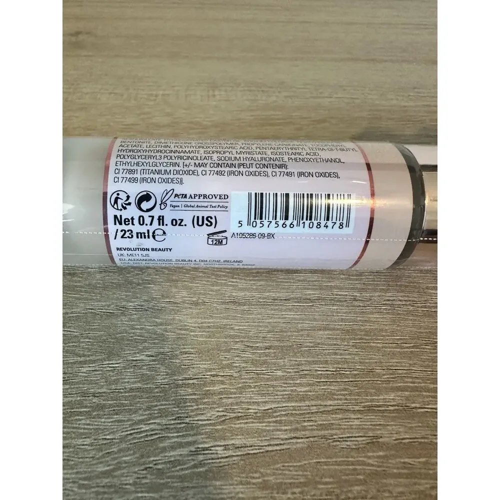 Makeup Revolution Conceal & Hydrate Foundation F6 Radiance 0.7oz NEW